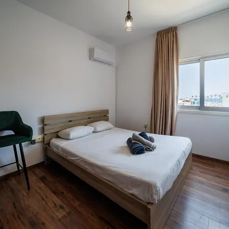 Апартаменты Sea View Centre 3bed Ларнака