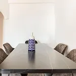 Sea View Centre 3bed *