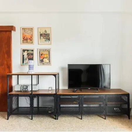 Sea View Centre 3bed Апартаменты