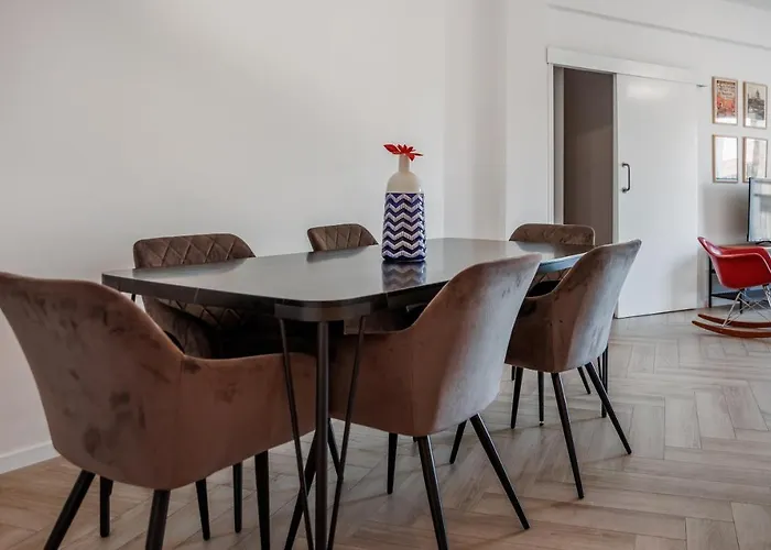 Sea View Centre 3bed Lejlighed Larnaca