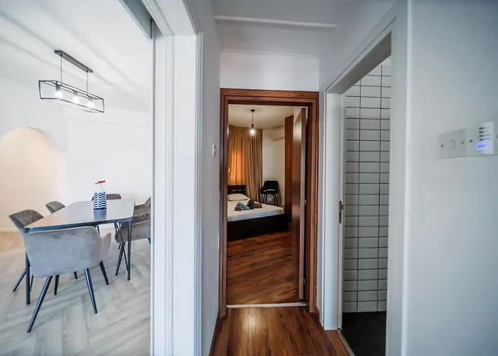 Sea View Centre 3bed Lejlighed