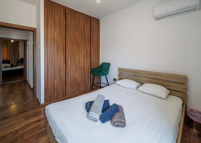 Sea View Centre 3bed Larnaca