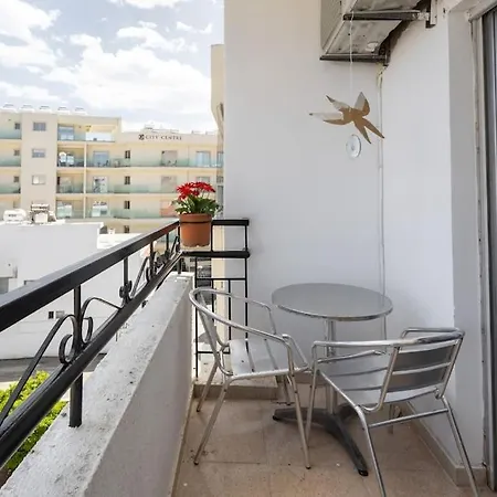 Sea View Centre 3bed Апартаменти *